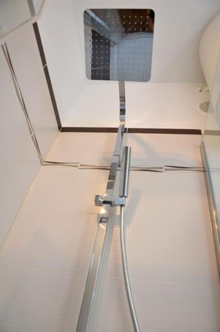 Le Zola - Appartement Troyes Centre エクステリア 写真